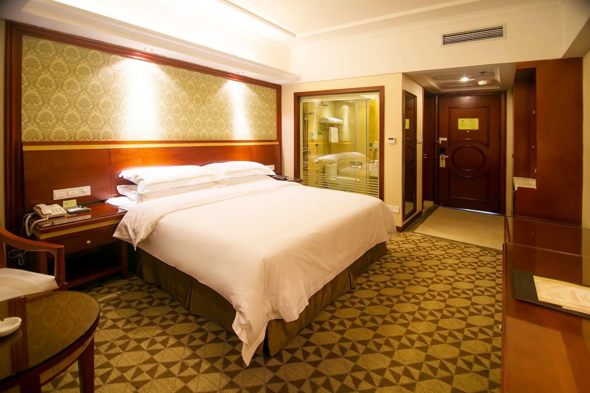 Vienna International Hotel Jingdezheng People Square Exterior foto
